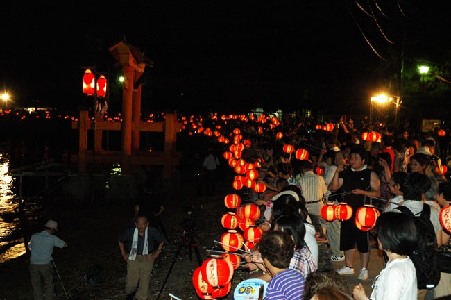 Miyajima kangensai Nagahama lanterns