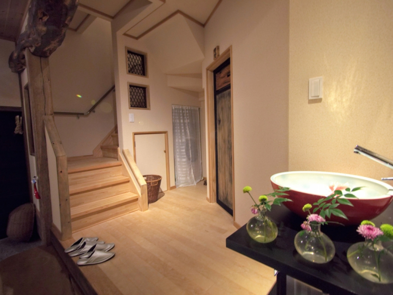 Aoi-neko Himiko-kura guesthouse entrance in Miyoshi, Hiroshima