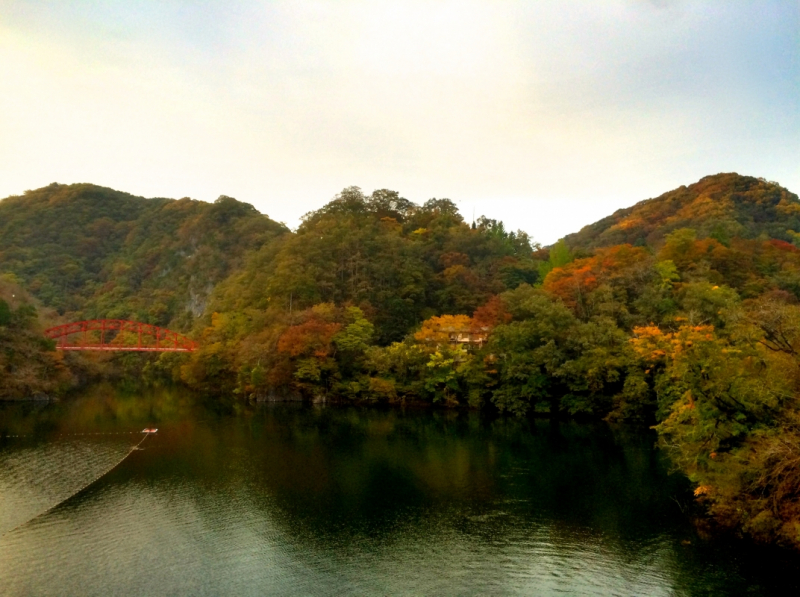 Shintyuko Lake from Koyo-bashi Bridge