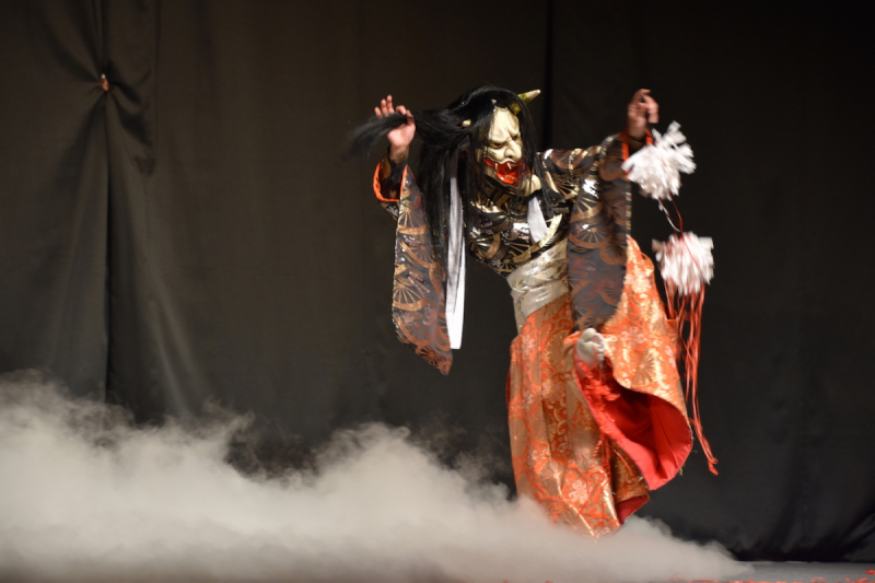 Tsuchigumo by the Higashimayama Kagura Troupe 5