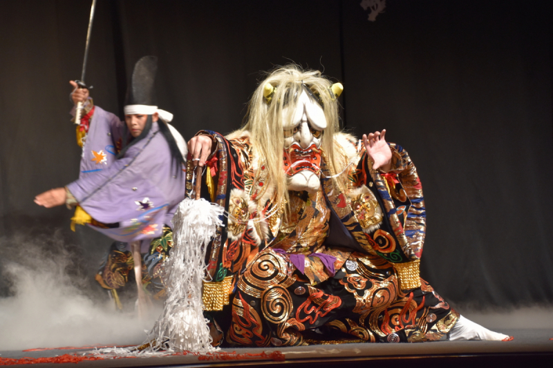 Tsuchigumo by the Higashimayama Kagura Troupe 7
