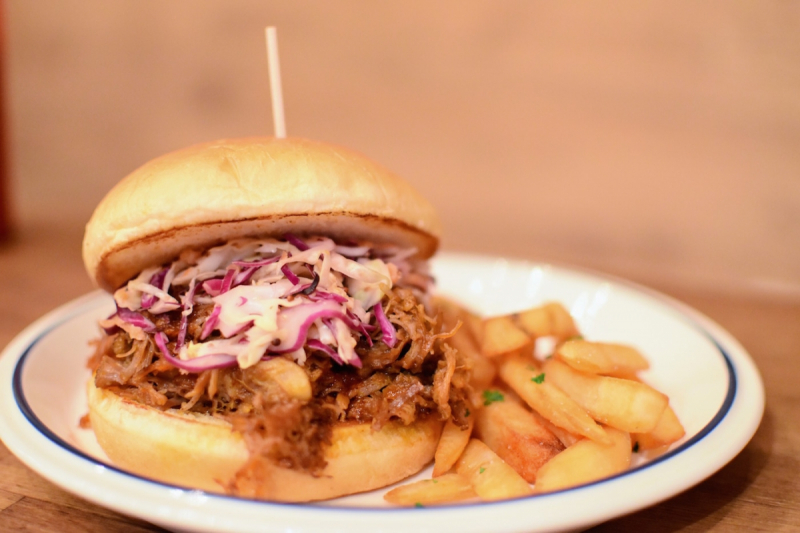 pulled pork sandich and fries