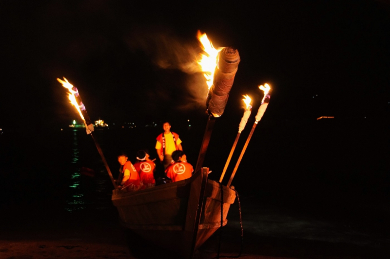 Innoshima Suigun Fire Festival kohaya boat