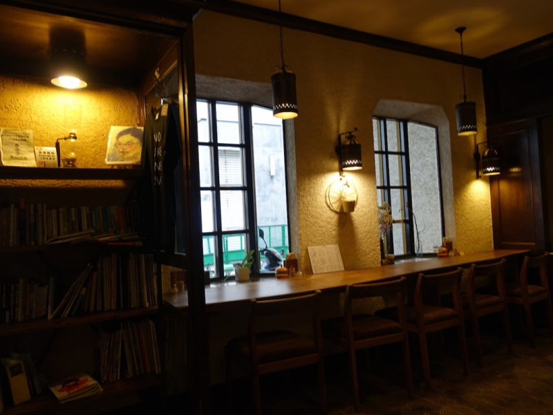 Inside Kissa Saeki 3