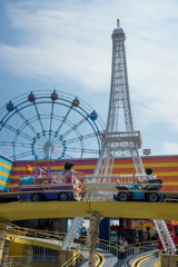 Small Amusement Park at Marina Hop