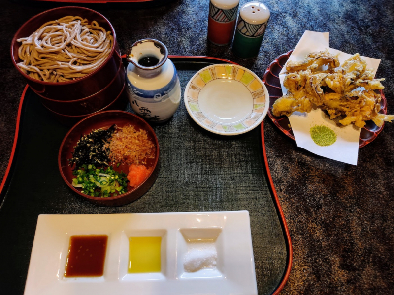 Vegan wariko soba at Yakumo-an with vegetarian temura