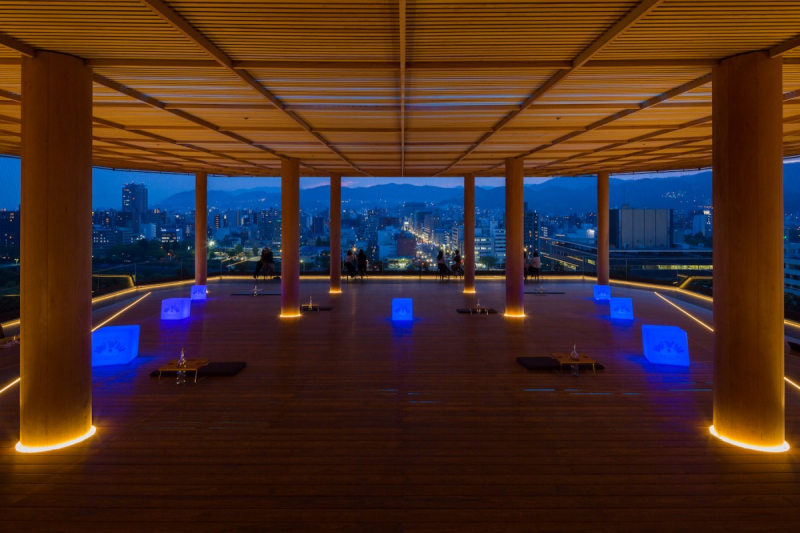 Orizuru-Tower-Roof-Top-Bar-at-twilight