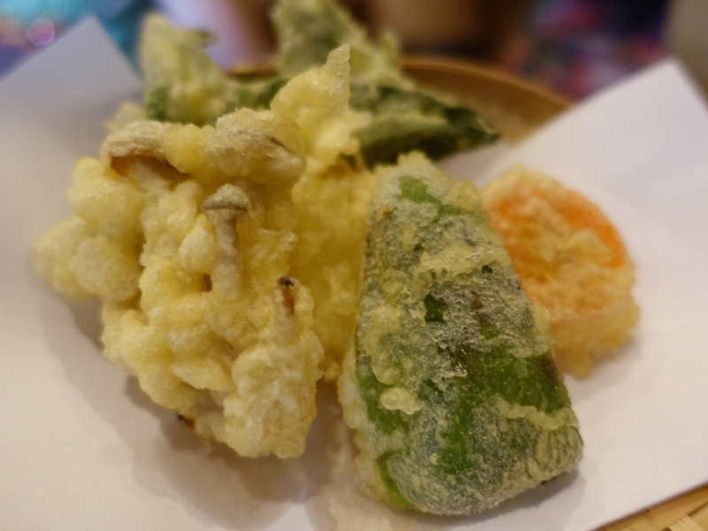 Sanuki Udon Komugi - Mixed vegetable tempura