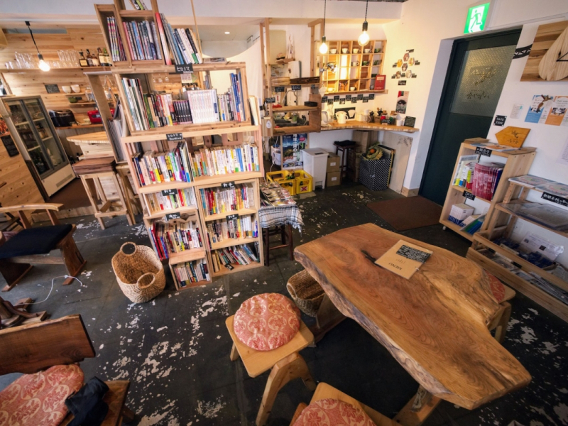 social book cafe hachidorisha