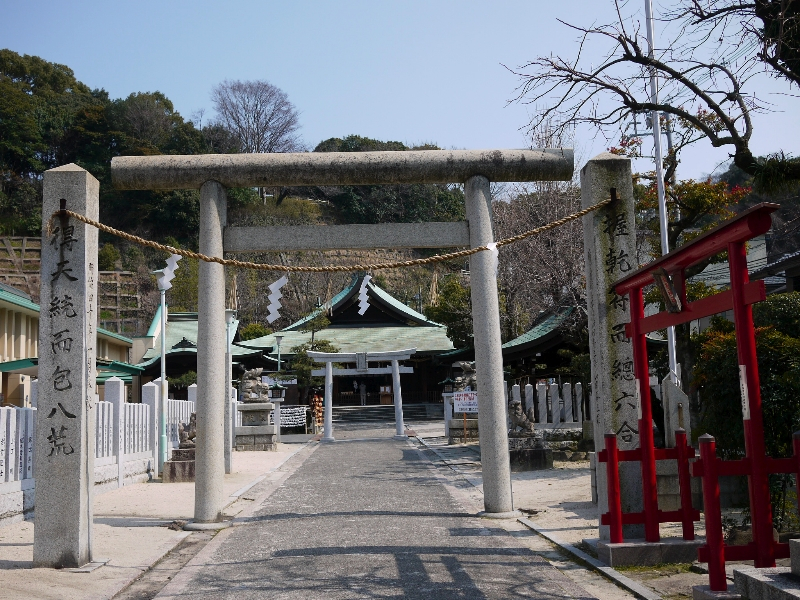 temple next to tosho