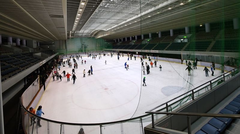 gi wave ice skating rink