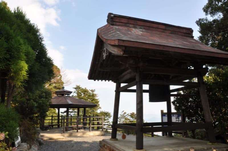 (26) Gokuraku-ji Temple Viewing Platform