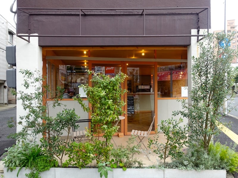 cafe luster in ushita, hiroshima (entrance)