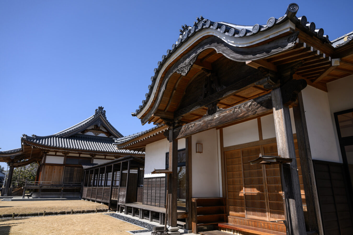 Aki Kokubunji Temple