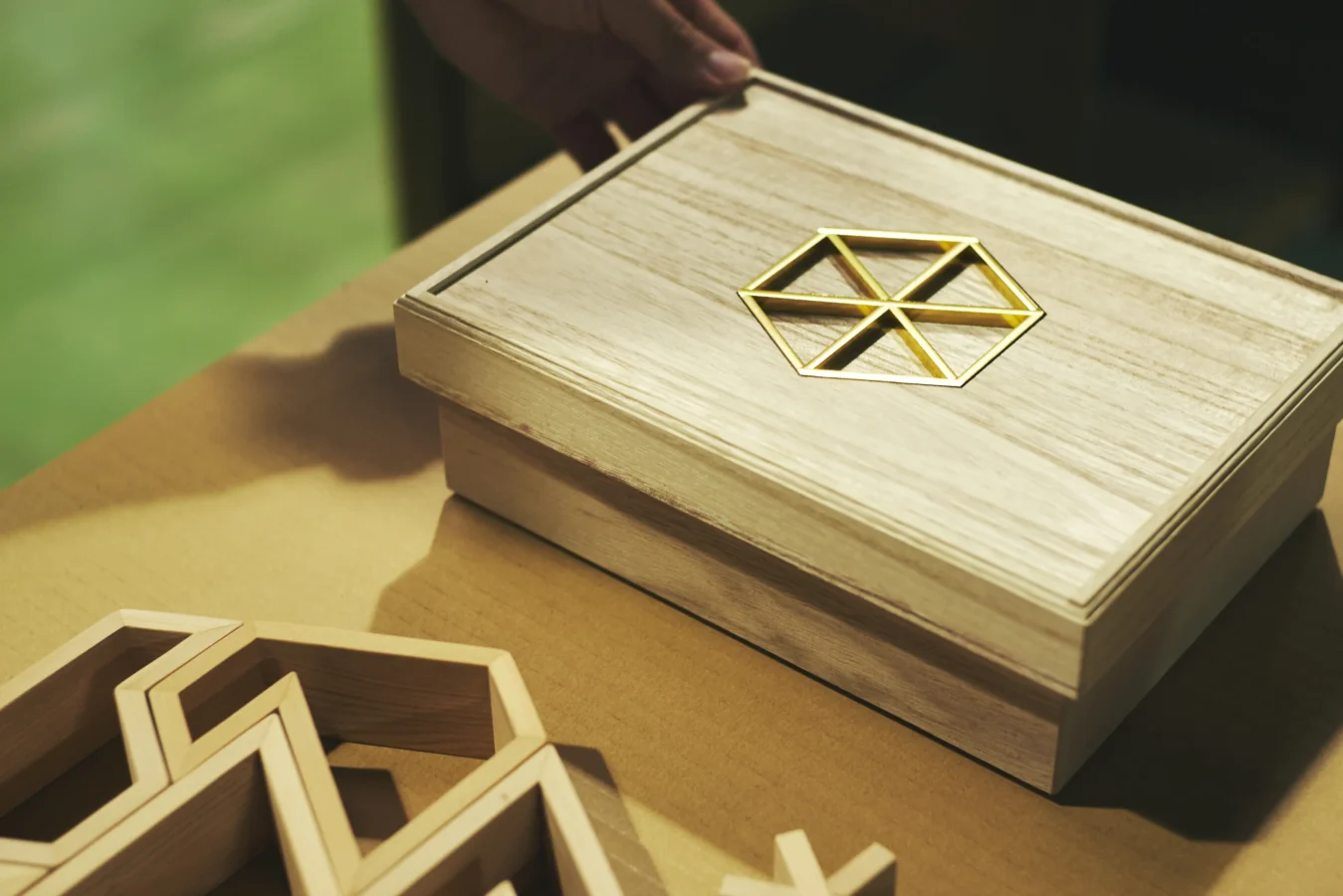 Decorative boxes featuring kumiko motifs by Eiko Kogei Woodcraft in Hiroshima