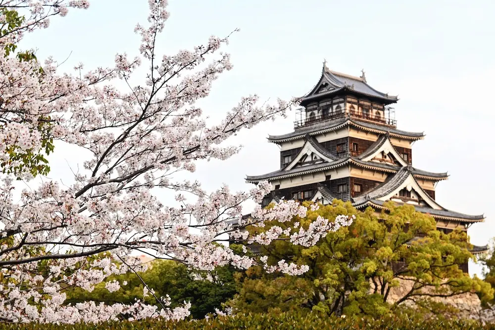 Experts OK wooden reconstruction of Hiroshima Castle keep