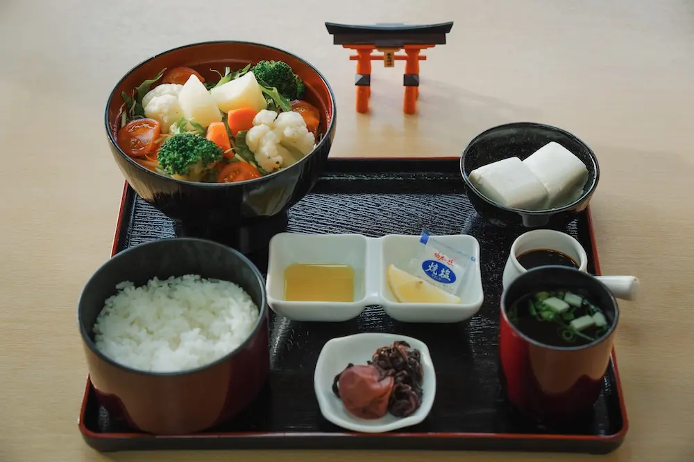 Miyajima Ichiwa - Salad Set