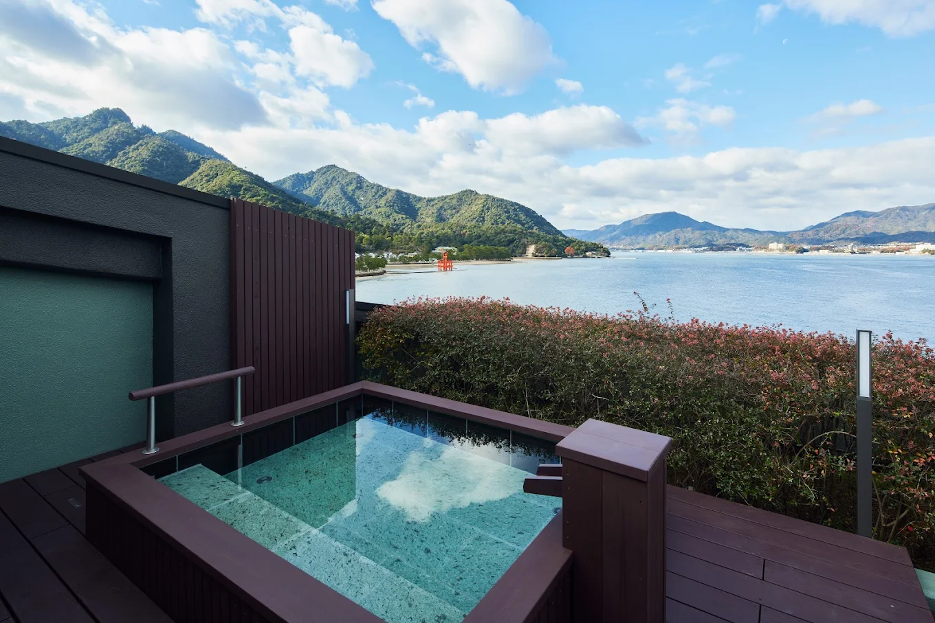 Itsukushima Iroha